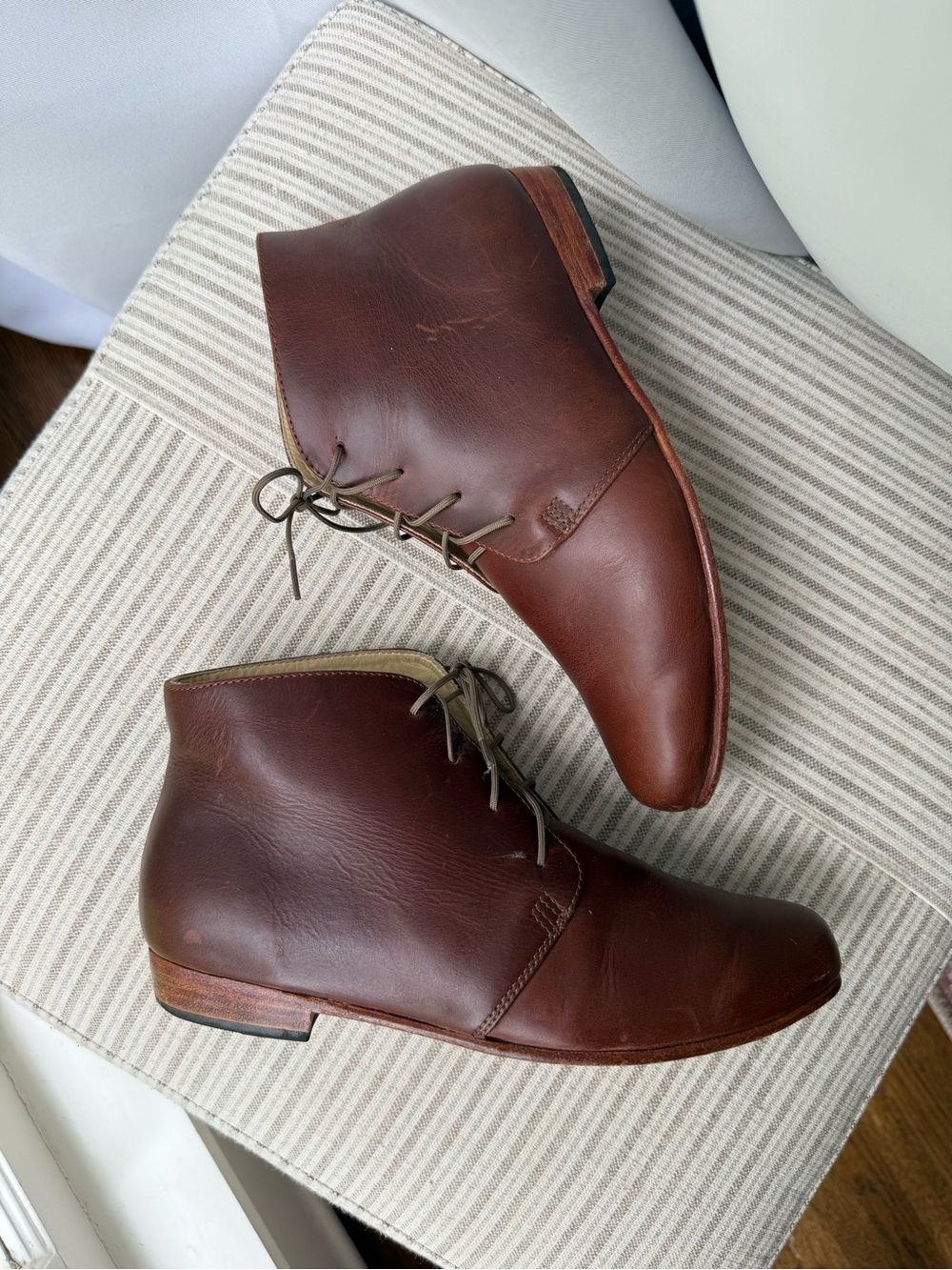 Women’s Brown Chukka Boots - Lace-Up Casual